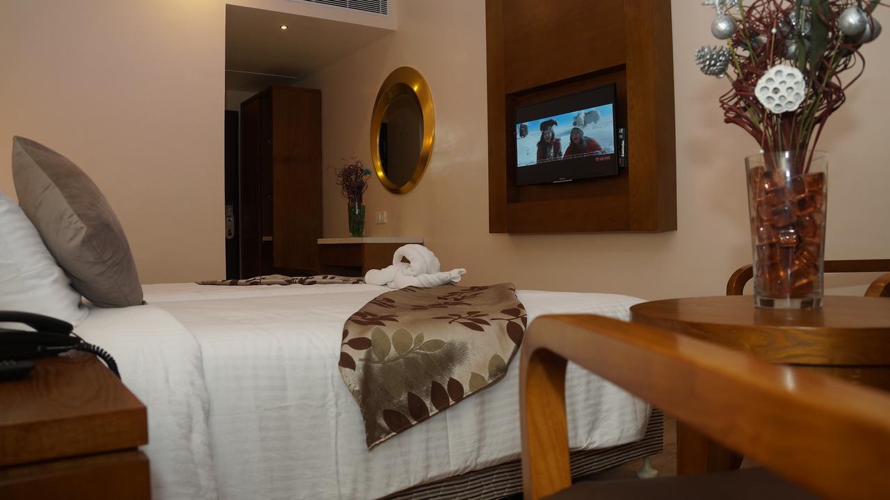 Kani Residency Hotel Тутикорин Экстерьер фото