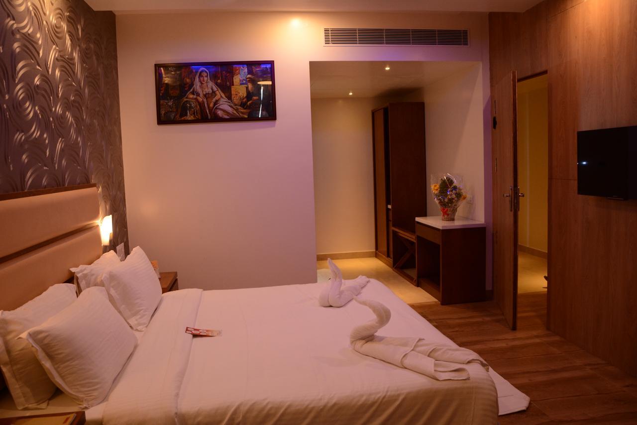 Kani Residency Hotel Тутикорин Экстерьер фото